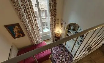 Italy Rents Duomo Apartment Florence