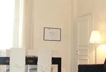 Italy Rents Duomo Apartment Florence