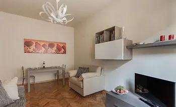 Italy Rents Duomo Apartment Florence