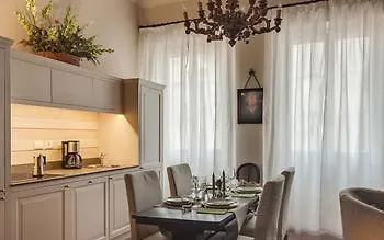 Italy Rents Duomo Apartment Florence