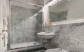 Italy Rents Duomo Apartment Florence